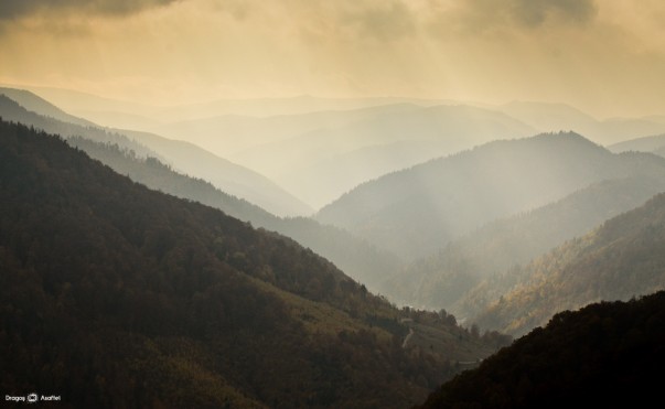 Peisajul apusenilor prin teleobiectiv