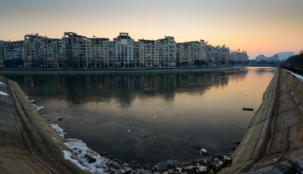 Bucureștiul spre apus