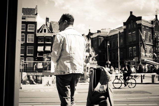 Strazile din Amsterdam în alb-negru