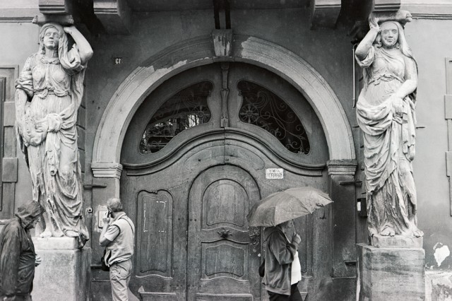 Fotoreportaj pe film alb-negru #prinSibiulmeu Fotoreportaj pe film alb-negru #prinSibiulmeu