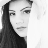 oana-primele-portrete-cu-lumini-externe-10