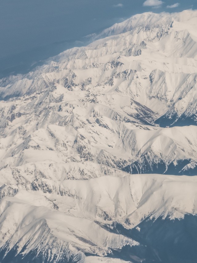 Carpații Meridionali fotografiați din avion la final de iarnă 7